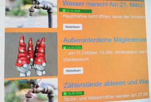 Grün markiert das Kalenderlogo mit dem Einstellungsdatum des Beitrags.